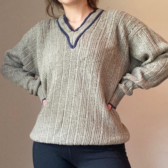 Tuttle Golf Other - Preppy Vintage Lightweight V-Neck Sweater